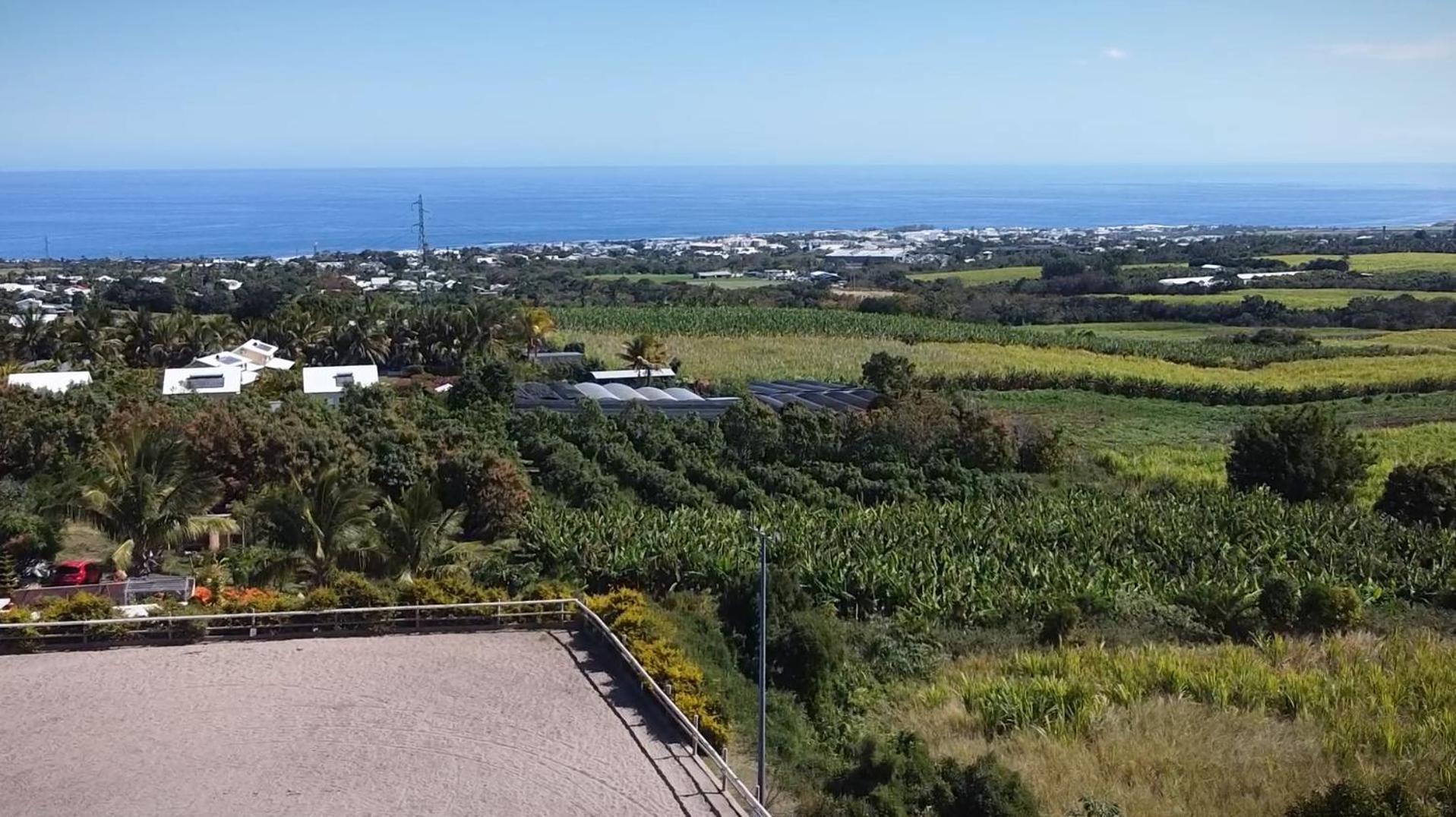 Gadiamb City Hotel Saint Pierre Exterior photo